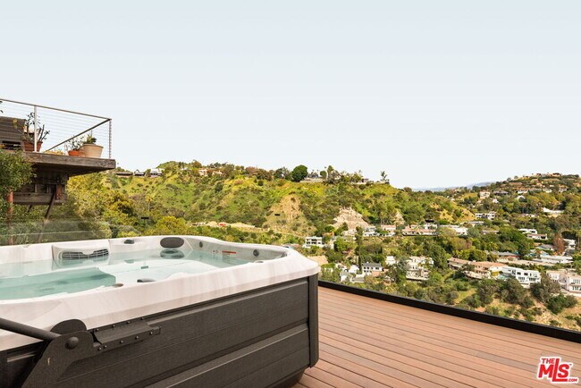 Building Photo - 2422 Apollo Dr