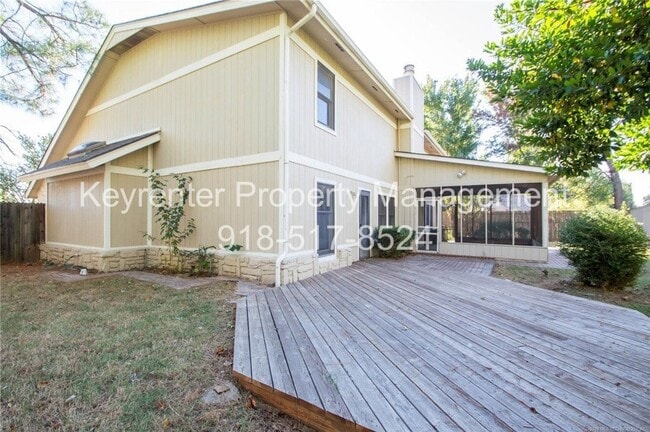 Building Photo - 4 Bed | 3 Bath in Central Tulsa!