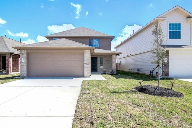 Primary Photo - 5638 Plantation Forest Dr
