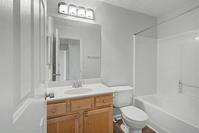 Building Photo - 980 Windcroft Cir NW