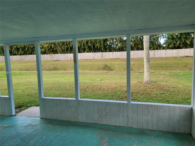 Building Photo - 4311 SE Geneva Dr