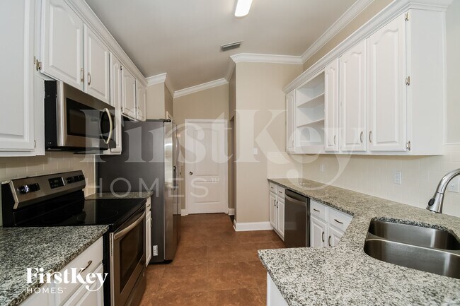 Building Photo - 12332 Casheros Cove Dr S