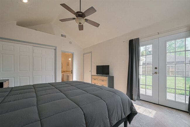 Building Photo - 30411 Arborg Dr