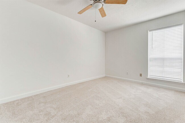 Building Photo - 14719 Barryknoll Ln