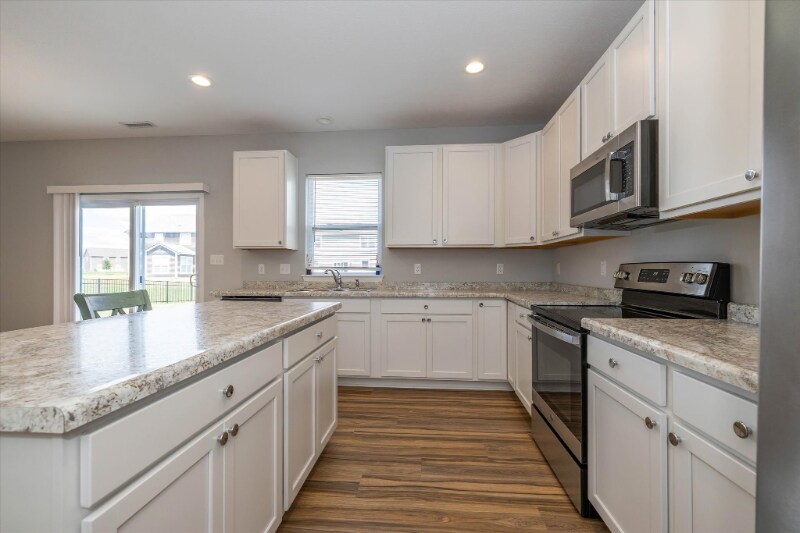 Building Photo - 6792 Highland Way