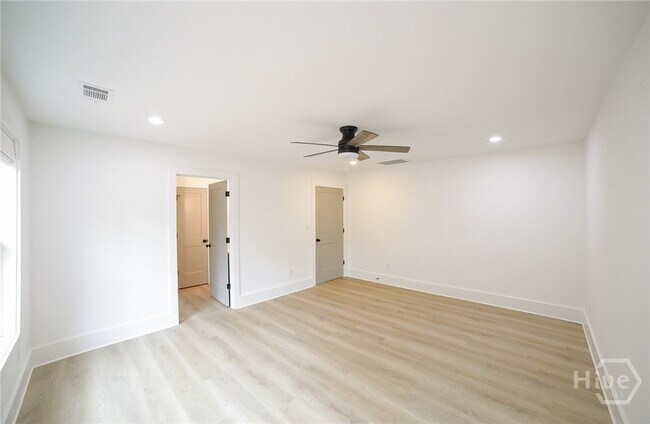 Building Photo - 1470 Mars Hill Rd
