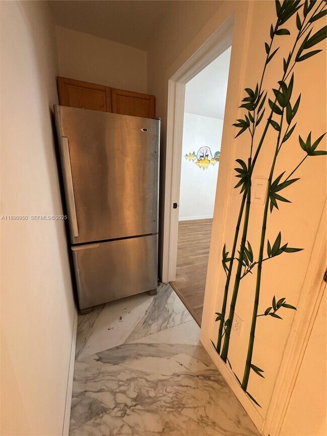 Building Photo - 110 NE 68th St