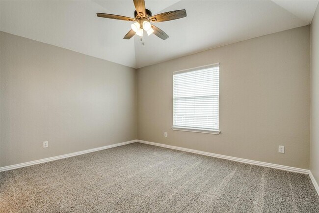 Building Photo - 130 Cassandra Dr