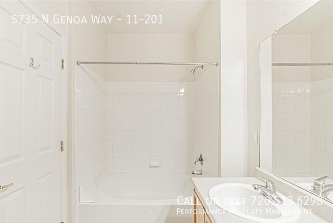 Building Photo - 5735 N Genoa Way