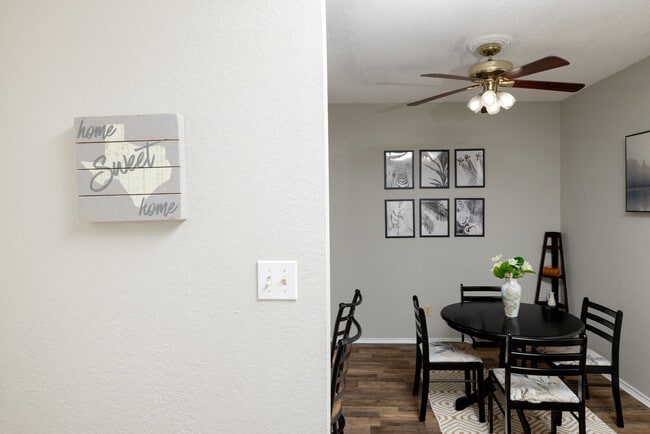 Building Photo - 2700 Ansley Ct