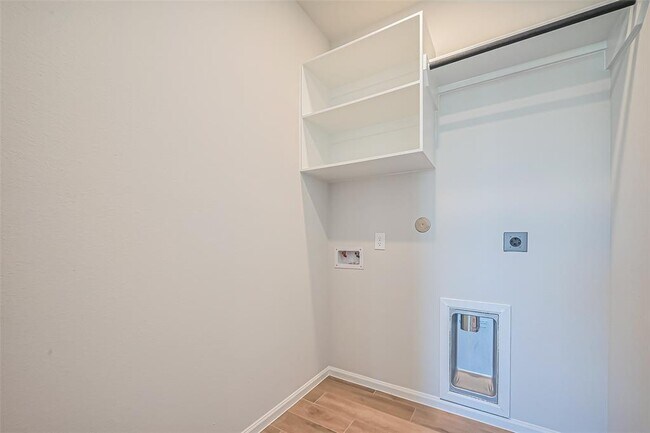 Building Photo - 4046 Colony Ln