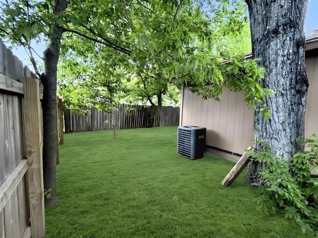 Building Photo - 7600 St Amant Pl