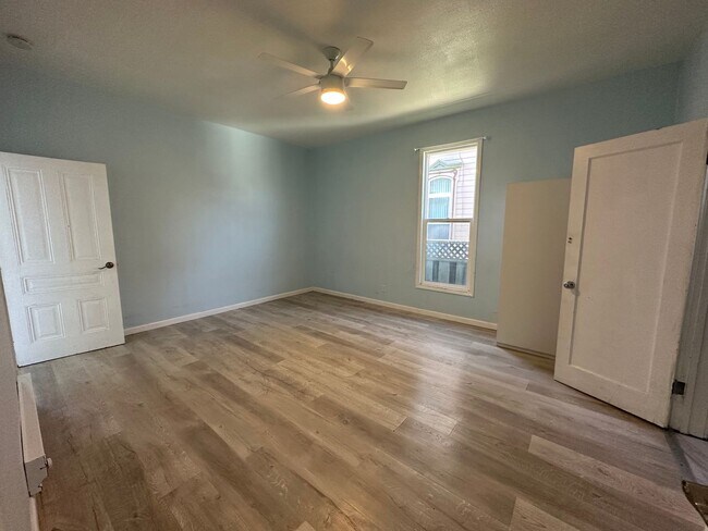 Building Photo - 126A &amp; 126B Marchant St - Duplex