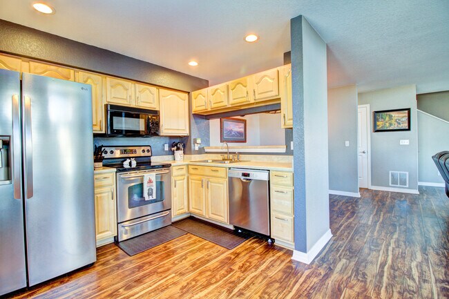 Building Photo - 2479 Cutters Cir
