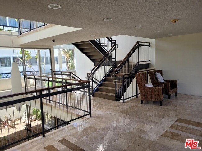 Building Photo - 8701 Delgany Ave
