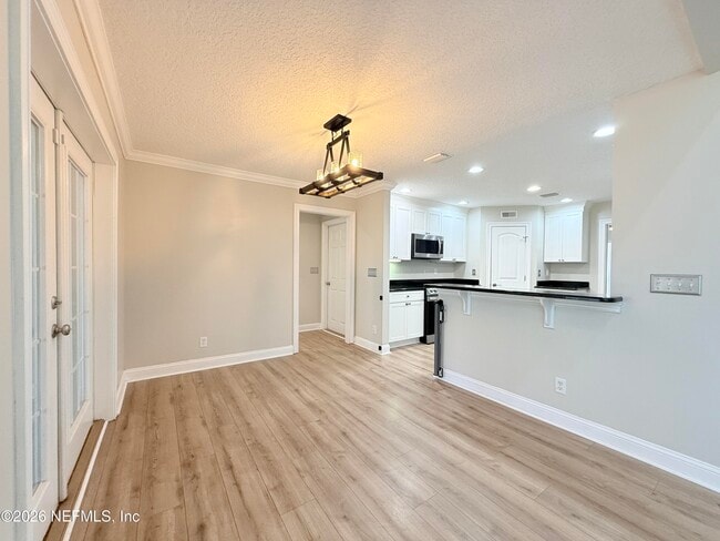 Building Photo - 5511 La Moya Ave