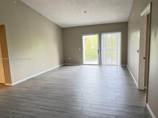 Building Photo - 5015 Wiles Rd