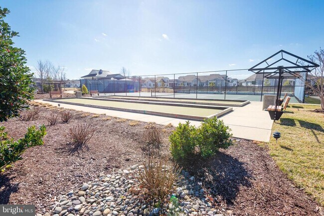 Building Photo - 858 Moorings Cir