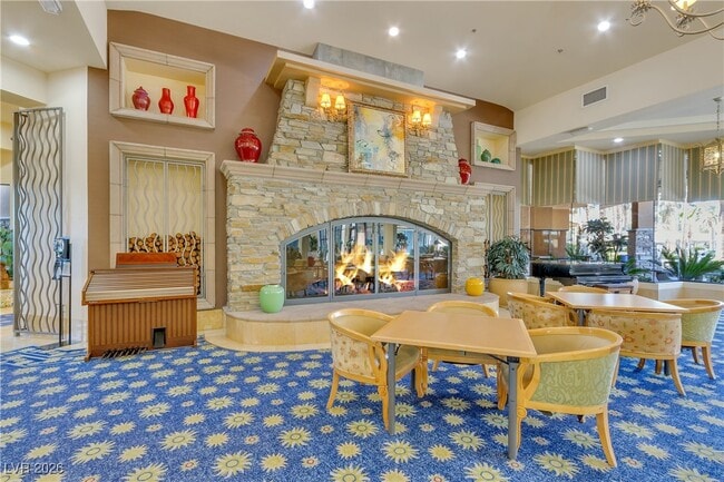 Building Photo - 63 Cascade Lake St