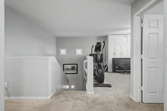 Building Photo - 18235 W Ida Ln