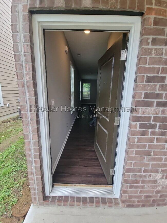 Building Photo - 4213 Brownstone Pl
