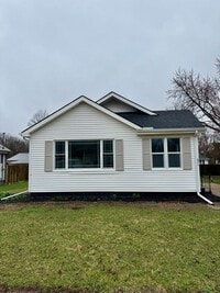 Building Photo - Updated 2 bedroom Niles Home