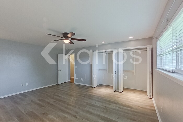 Building Photo - 2501 SW 91st St
