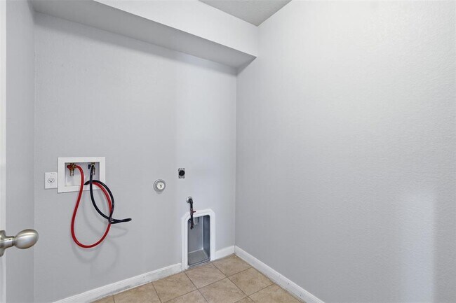 Building Photo - 149 Dusky Thrush Dr