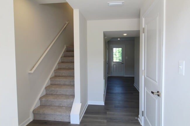 Building Photo - New construction tonwhome!