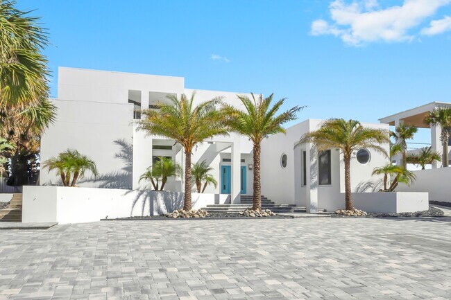 Building Photo - 435 Ocean Shore Blvd