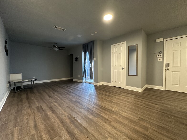 Building Photo - 1700 Baird Farm Cir