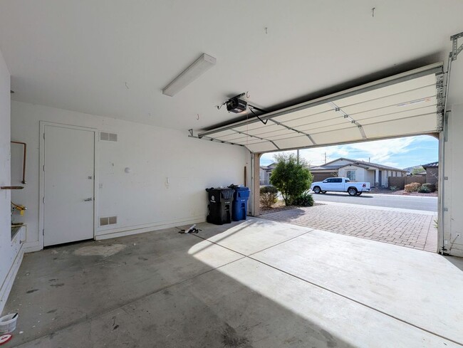 Building Photo - 4827 S 117th Ave