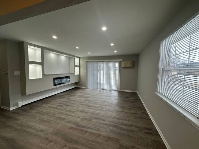Building Photo - 171 63rd St