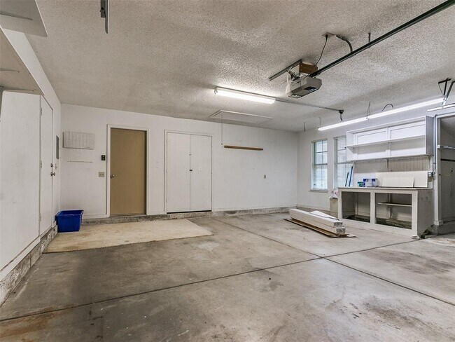 Building Photo - 11317 Windmill Pl