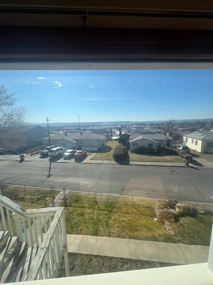 Building Photo - 120 E Euclid Ave