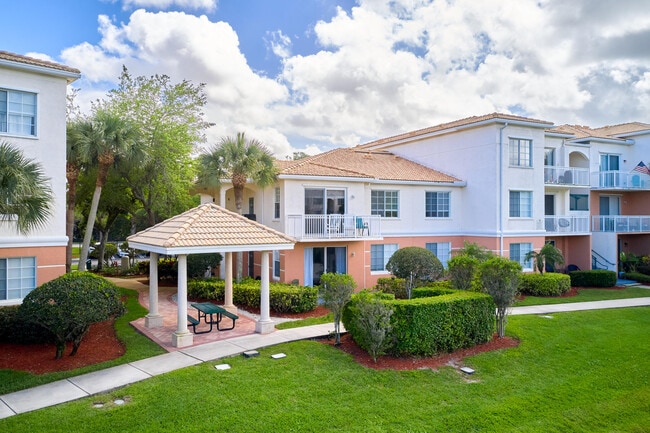 Building Photo - 9112 Myrtlewood Cir W