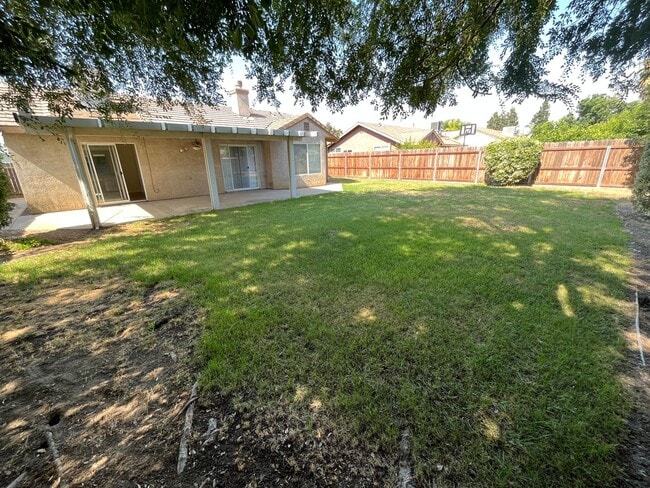 Building Photo - Charming Farmersville House coming soon!