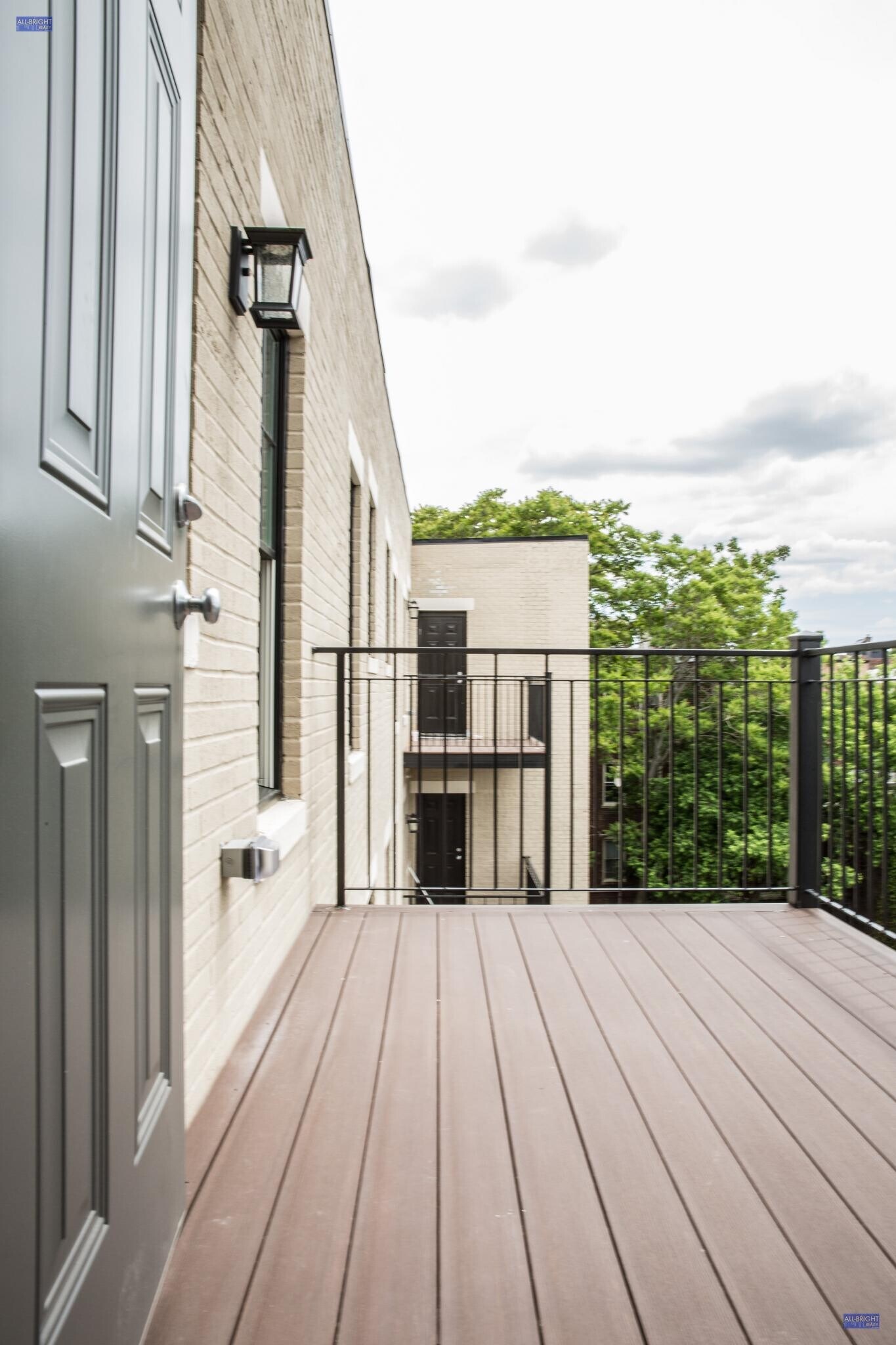 Building Photo - 12 Harvard Terrace