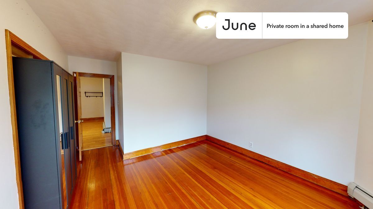 Building Photo - Room in Shared 5 bed/1 bath home