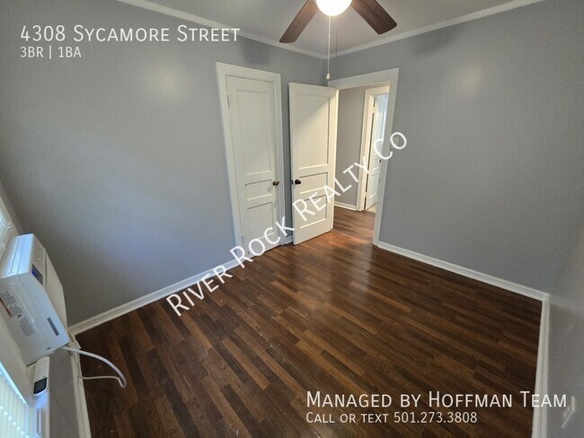 Building Photo - 4308 Sycamore St
