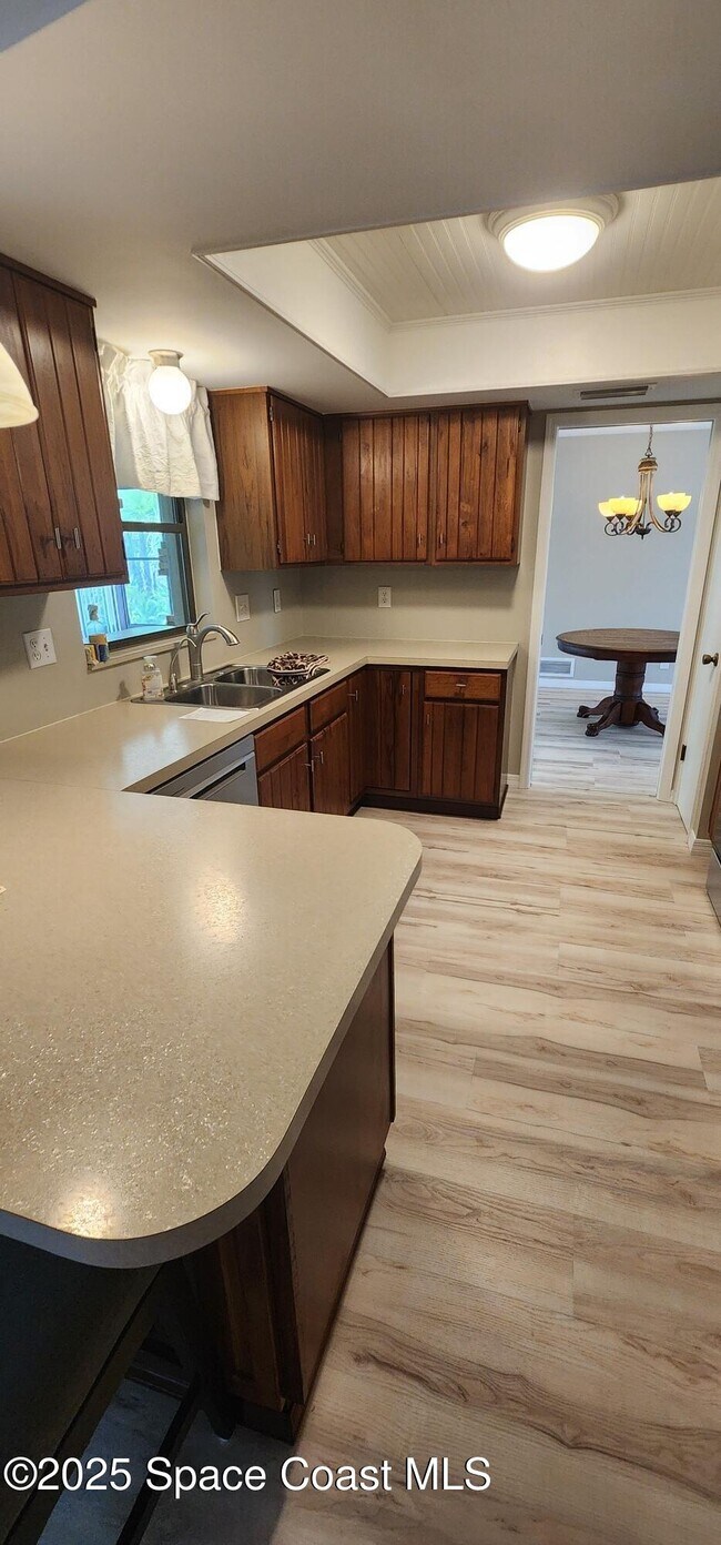 Building Photo - 1003 Cedar Brook Ct