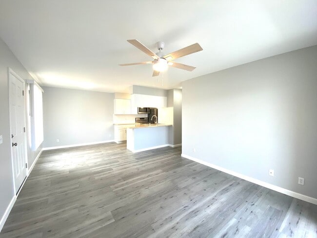 Building Photo - 68-3831 Lua Kula St. H206