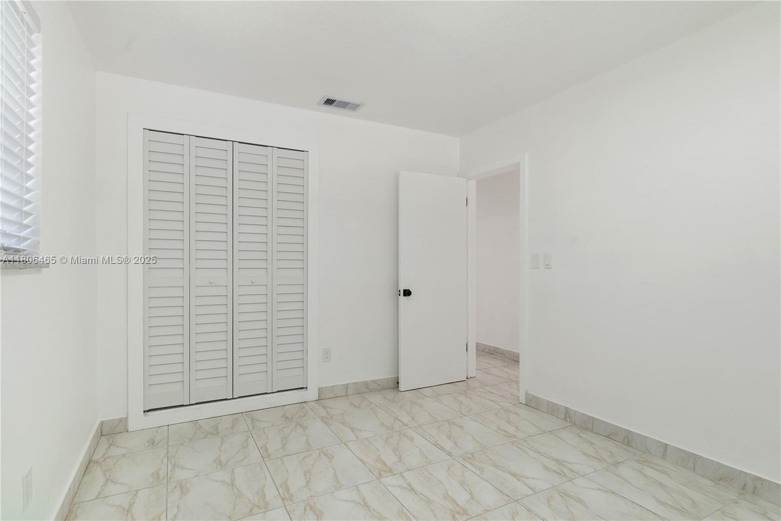 Building Photo - 9200 SW 62nd St