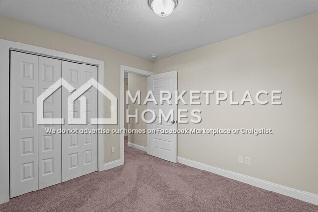 Building Photo - 2205 Perrins Ln