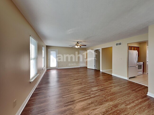 Building Photo - 1073 Ivoryhill Dr