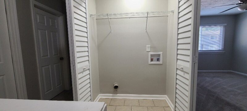 Building Photo - 922 Pine Oak Trail