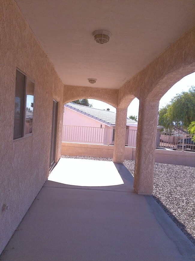 Building Photo - Winter Rental Available October-April 2027