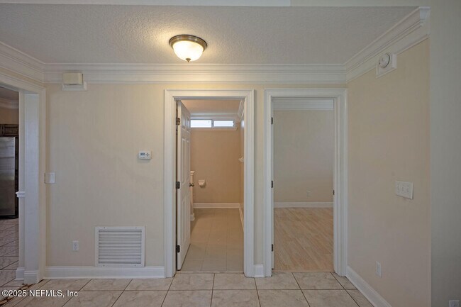 Building Photo - 2958 Lantana Lakes Dr E
