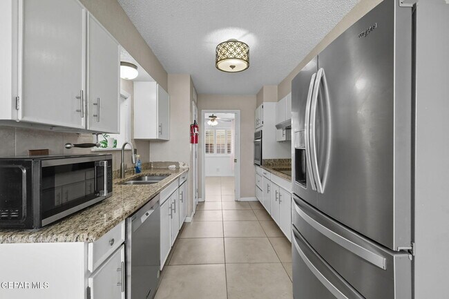 Building Photo - 8405 Whitus Dr