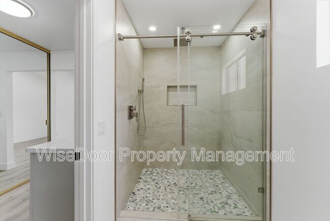 Building Photo - 1500 Aldea Dr